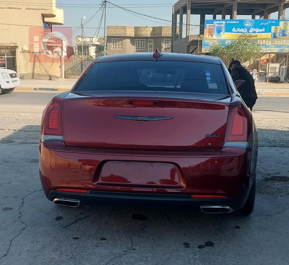 كرايسلر 300